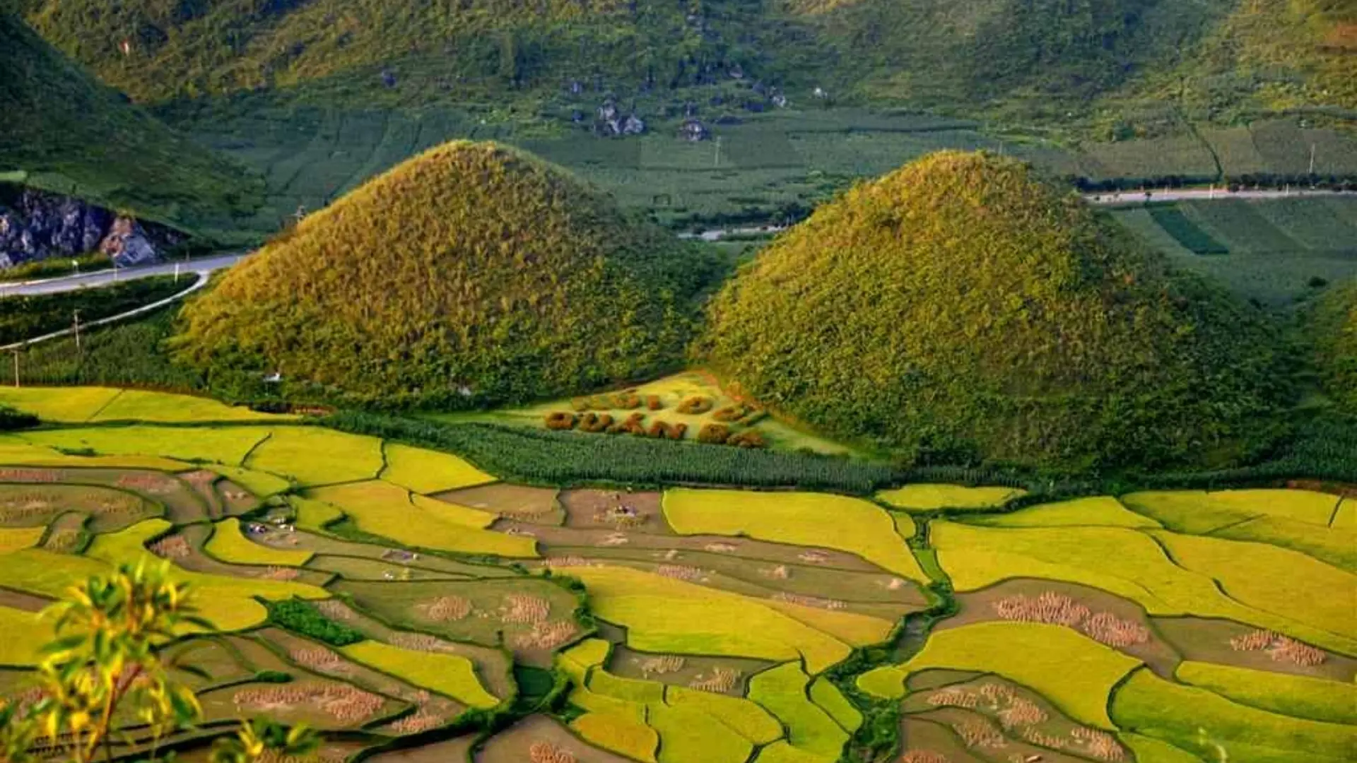 Ngắm Núi Đôi Cô Tiên
