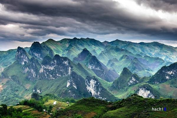 Ngắm cảnh núi đá và các cung đèo