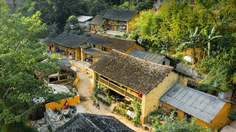Làng cổ Má Lé