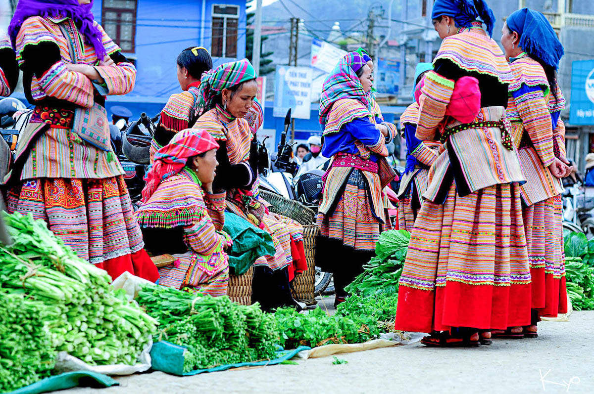 Chợ Phiên Đồng Văn
