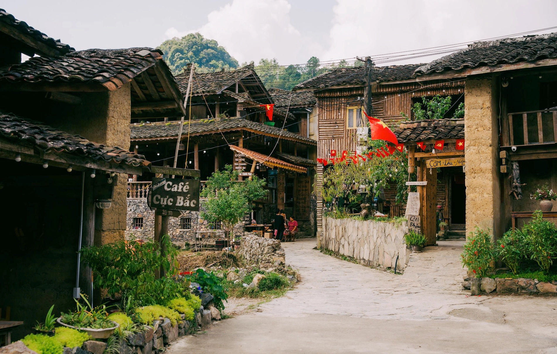 Lo Lo Chai Village