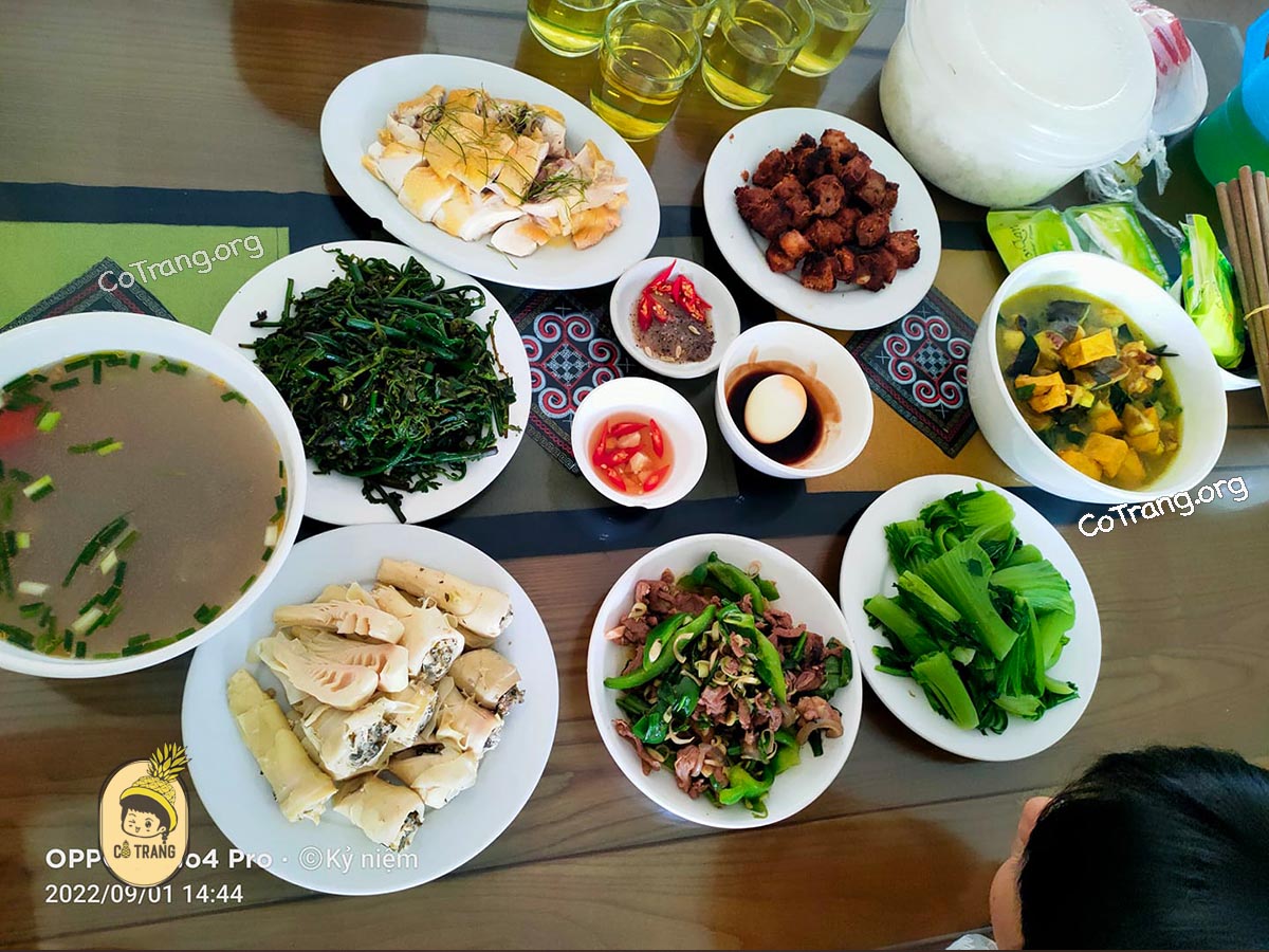 Nhà Hàng Cơm Dân Tộc