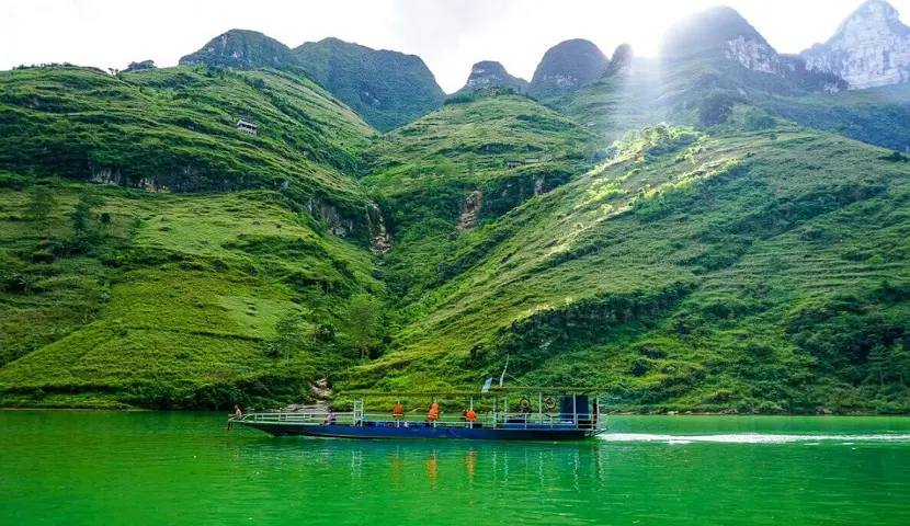 Hà Giang Mùa Hè Có Gì Đẹp? Tháng 6–8 Đi Đâu & Cần Lưu Ý Gì?